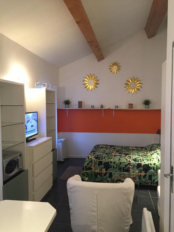 Charmant Studio Brignoles Exteriör bild